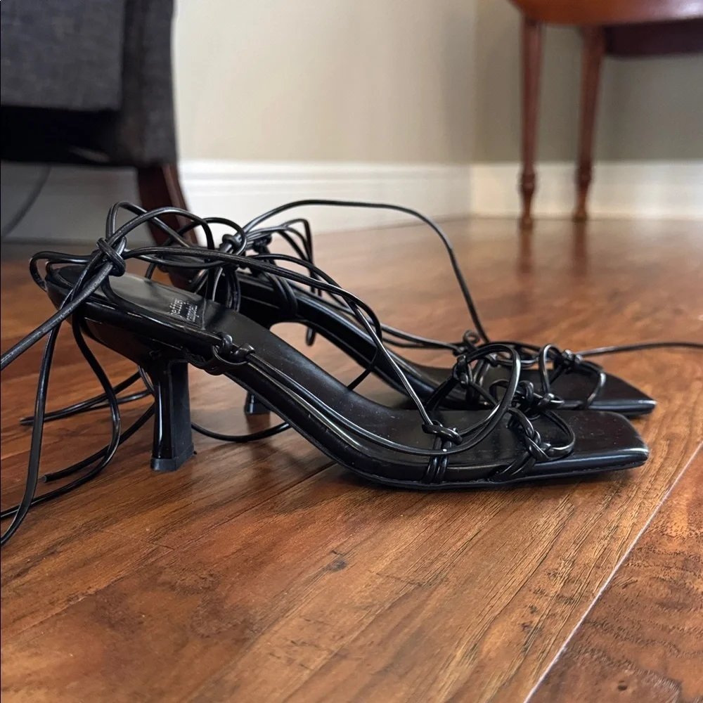 Jeffrey Campbell Vipera Leather Lace Up Sandal Black Size 8